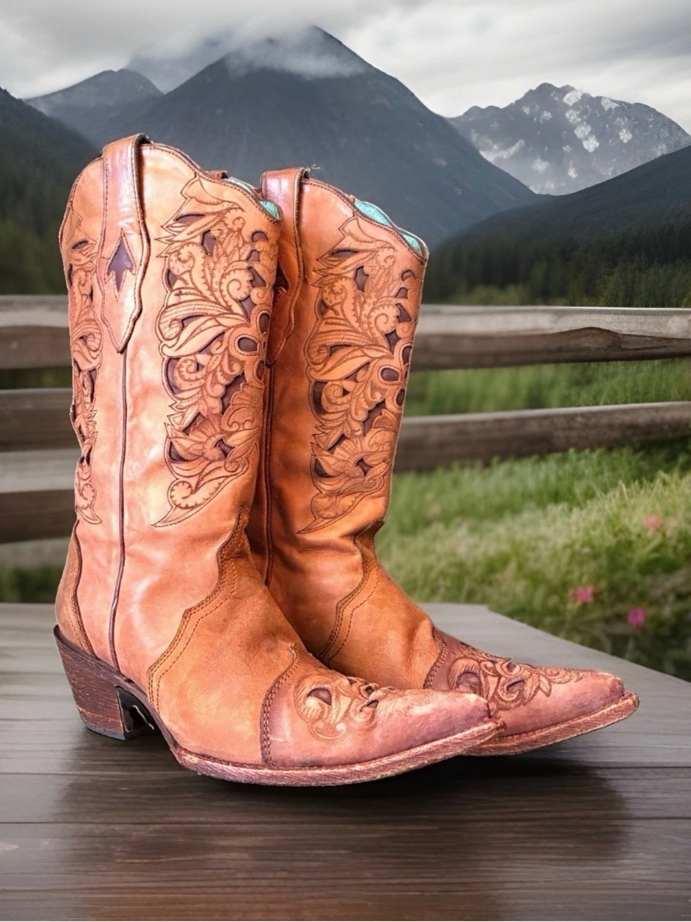 Corral Vintage Brown Leather Floral Overlay Snip Toe Cowboy Boots Size 8.5
